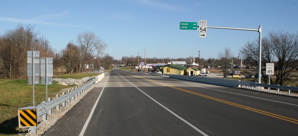 Concrete spread box beam bridge